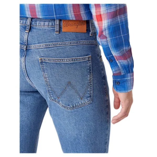 Wrangler Arizona Jeans - Blue - Straight Jeans