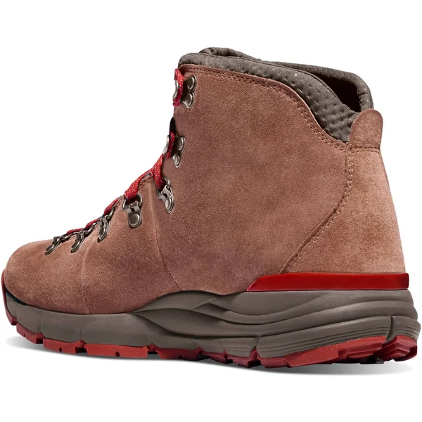 Danner Women's Mountain 600 4.5x22 Hiking Boot Brown/Red