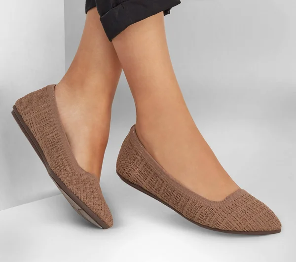 Skechers Women's Cleo Point Shoe - Mocha, 7.5