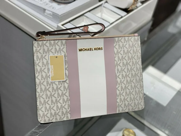 Michael Kors Jet Set Travel Medium Carryall Tote Bag Purse Handbag