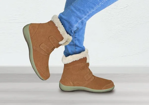 OrthoFeet Women's Florence Faux Fur Bootie, Camel Suede