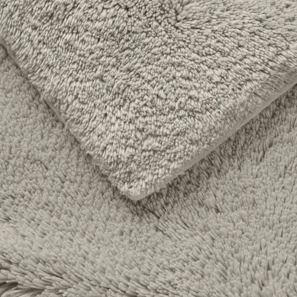 Ralph Lauren Wilton Bath Rug - Size 17x22x24x22 Bath Rug in Solid Dune