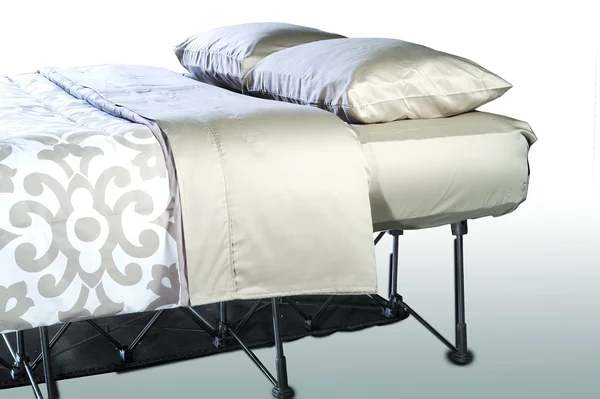 Ivation EZ-Bed (Queen) Air Mattress with Frame & Rolling Case - Self Inflatable, Blow Up Bed Auto Shut-Off, Comfortable