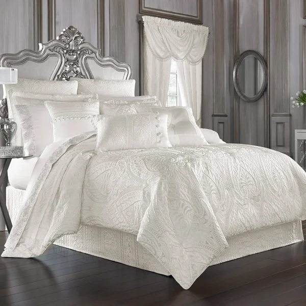 J Queen New York Bianco Comforter Set - White - Queen