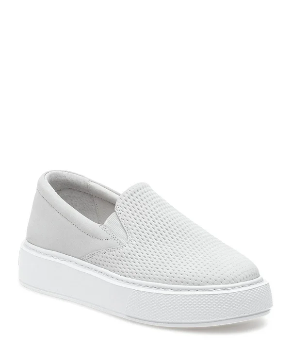 J/Slides Delia Leather Sneaker, 7.5, White Multi