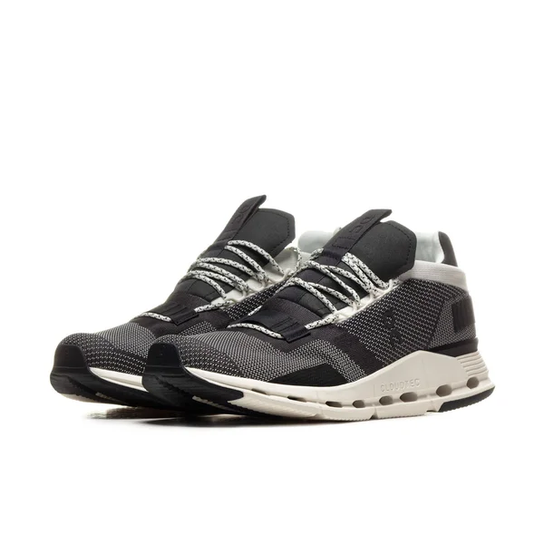 on Cloudnova Men Black, White, 11.5