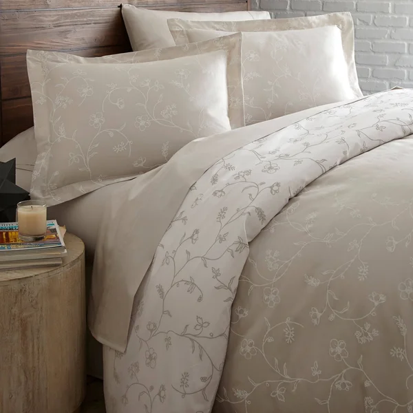 Sweetbrier Luxury Cotton Reversible Duvet Cover and Sham Set - Sand/Sand - King - Cal King