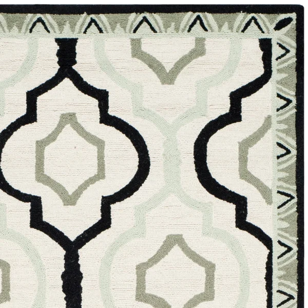Safavieh Chelsea HK740A 6&0x22 x 9&0x22 Ivory - Black Area Rug