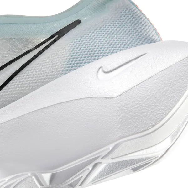 Nike Women's Vista Lite Casual Shoes in White Size 11.0