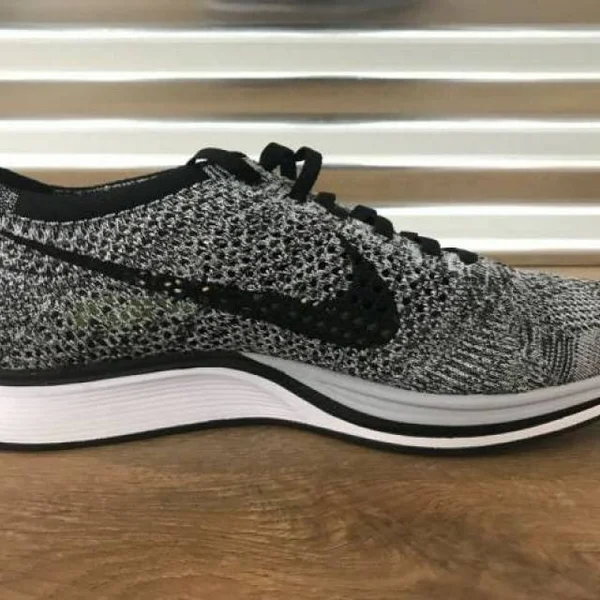 Nike Flyknit Racer - Size 10
