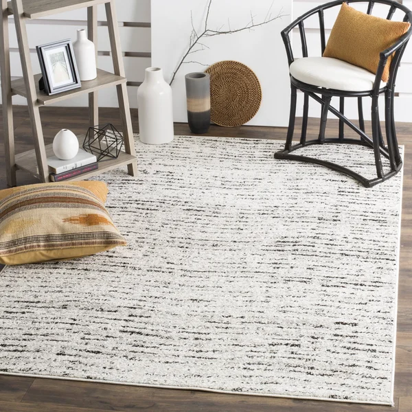 Safavieh Adirondack ADR117B 5&1x22 x 7&6x22 Ivory - Silver Area Rug