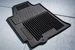Genuine Nissan 999E1-UZ101 Floor Mat