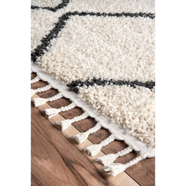 nuLOOM Michelle Diamond Trellis Shag Area Rug - 10& x 14&, Off-White