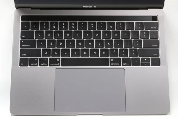 13.3x22 Mid 2017 - MacBook Pro, MPXW2LL/A, i5-7267U @ 3.10GHz, 8gb, 512gb SSD Computer Overhauls