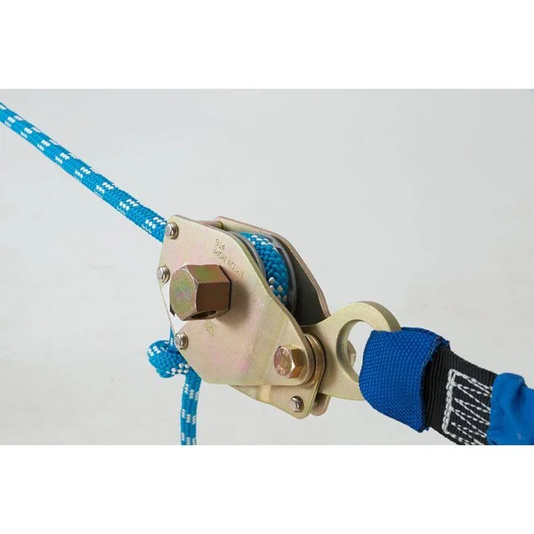 Werner L102030 30ft 2-Man Rope Horizontal Lifeline System, Cross-Arm Strap, Ratchet Tensioner