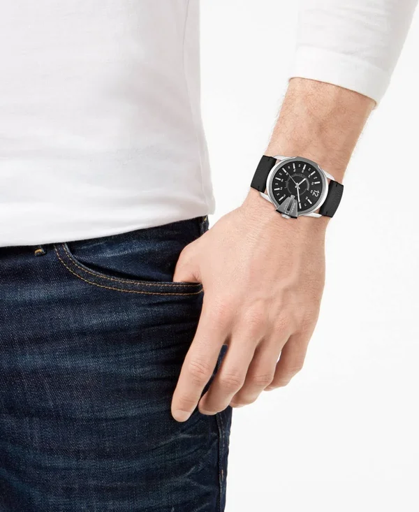 Diesel Master Chief Quartz Black Dial Men S Watch dz1907