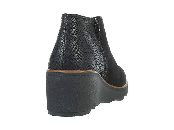 Clarks Women's Collection Mazy Harwich Boots - Black Suede Interest Combination