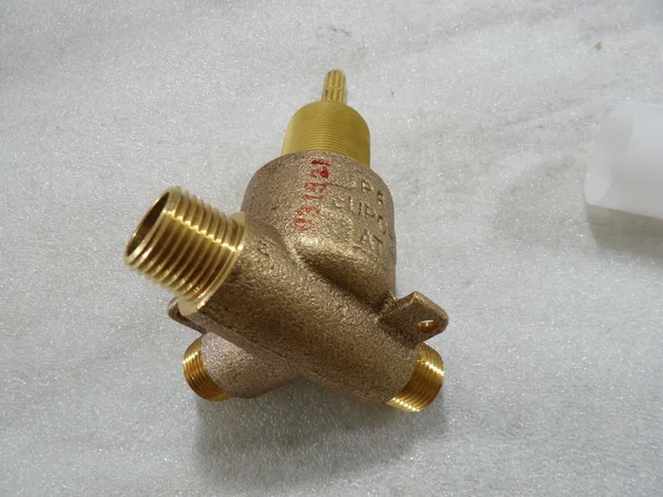Pfister 015-4WDX 2-Port Diverter VALVE.