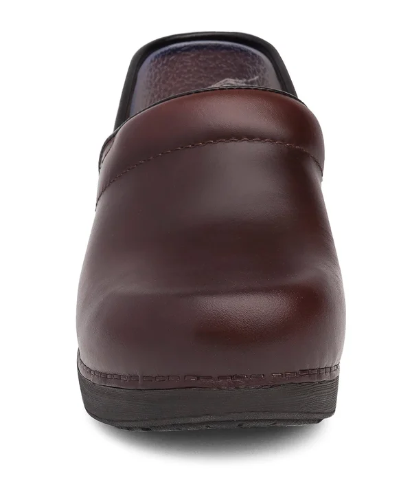 Dansko Women's XP 2.0 Clog Brown Pull Up 39