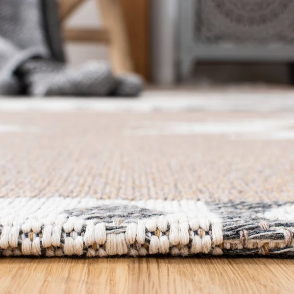 Safavieh Augustine Rug Collection AGT426E - Taupe - Cream - 4& x 6&