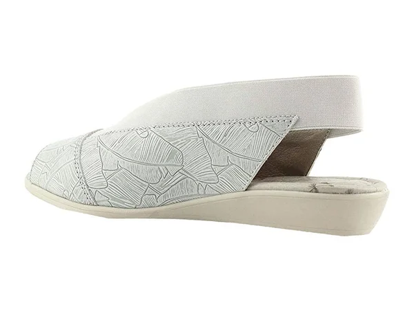Women's Cloud &Caliber& Peep Toe Leather Sandal - Size 9.5-10US - White