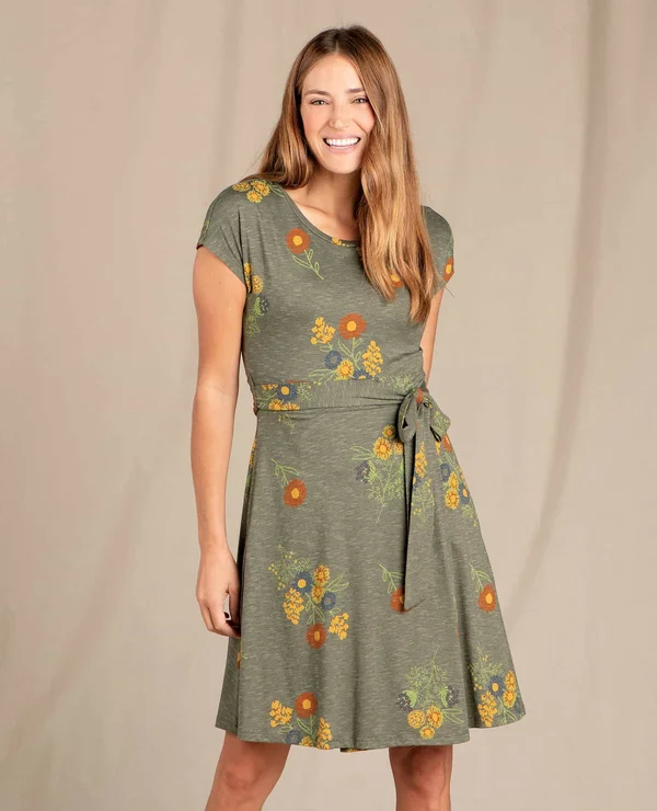 Cue Wrap Short Sleeve Dress - Auburn Daisy Chain Print - S by Toadu0026Co