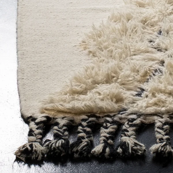 Safavieh Kenya Ivory/Black Blue 5 ft. x 8 ft. Area Rug