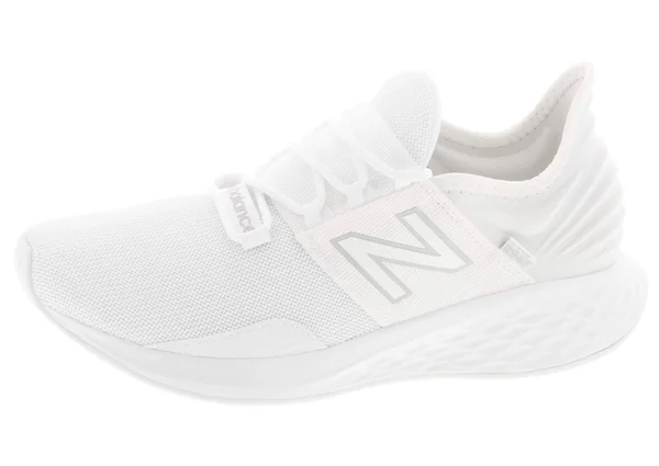 New Balance Men's Fresh Foam Roav V1 Running Shoe