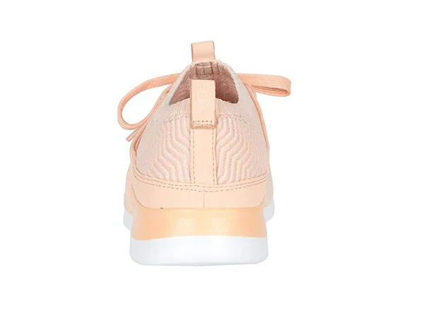 Ugg Women's Willows Sneaker - Peach Fuzz, 5