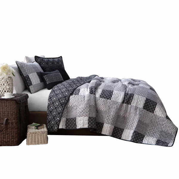 Avondale Manor Evangeline Quilt Set - Black - Twin
