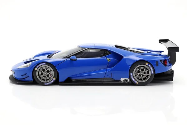 Ford GT Le Mans Plain Color Version Blue 1/18 Model Car by AUTOart