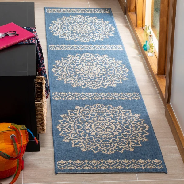 Safavieh Linden LND183L Cream/Aqua 4& x 6& Area Rug