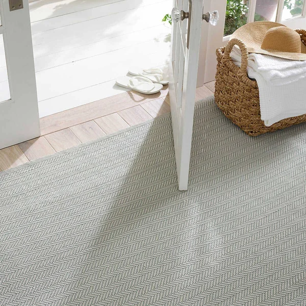 Dash & Albert - 8x10 - Herringbone Light Blue/Ivory Indoor/Outdoor Rug