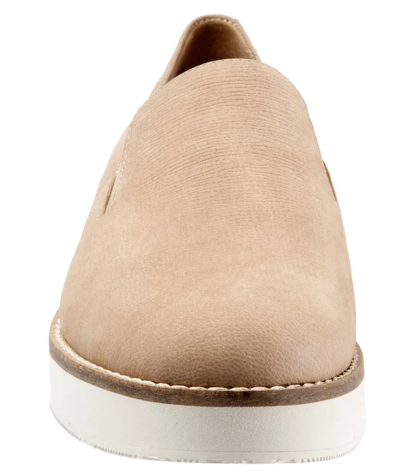 Softwalk Women's Whistle Slip On - Size: 9.5, Black