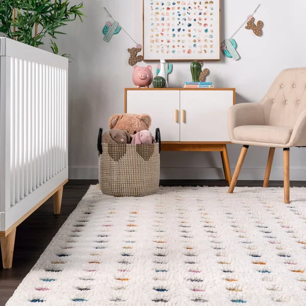 nuLOOM Behati High-Low Polka Dot Tassel Area Rug - Size: 6& 7 inch x 9&