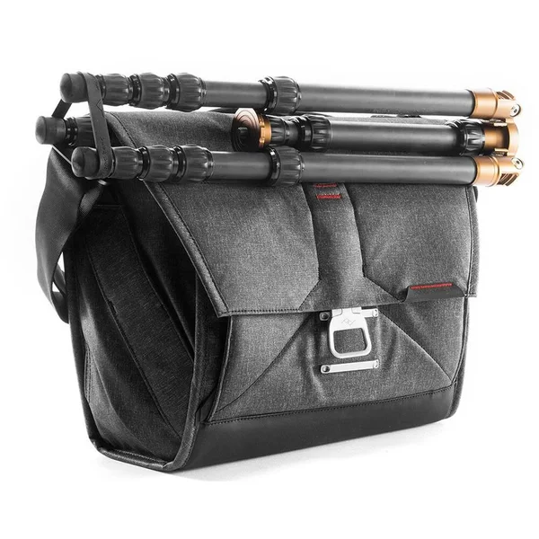 Peak Design - Everyday Charcoal 13in Messenger Bag