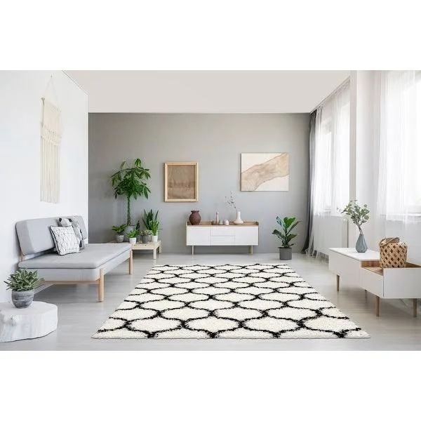 L Baiet BW494C81 Caylee Shag Rug Black - 8 x 10 ft.