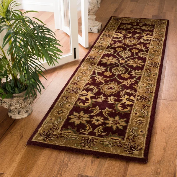 Safavieh Classic CL244B 7&6x22 x 9&6x22 Oval Dark Plum - Gold Area Rug