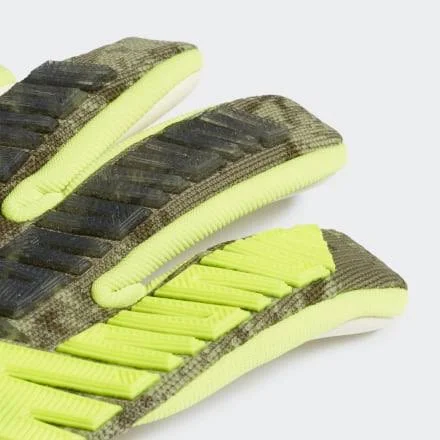 Adidas Predator Pro Goalkeeper Gloves