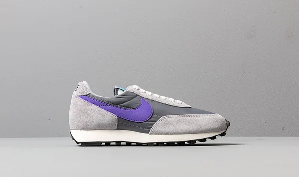 Nike Daybreak SP Men's Shoe - Size 13