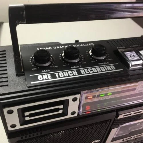 Supersonic Sc-3200 Black Retro 4-Band Radio & Cassette Player