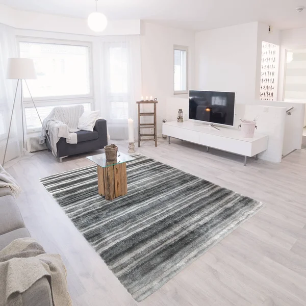 Avenue 33 Cason Moira Gray Shag Rug - Grey, 6.5X9.5 ft