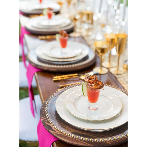10 Strawberry Street Gold Double Line Bread and Butter Plate (Set of 6)
