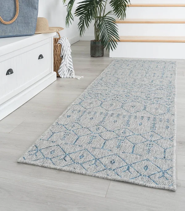 Tayse Elsa Indoor/Outdoor Area Rug, Size: 5 ft. Round, Blue