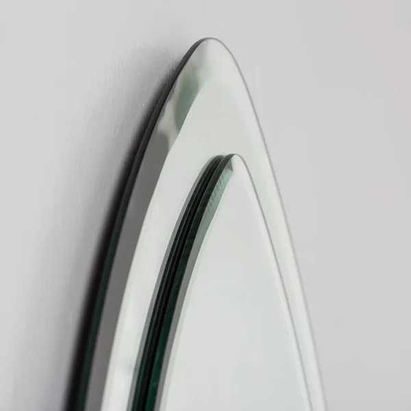 Decor Wonderland Droplet Modern Bathroom Mirror - Silver