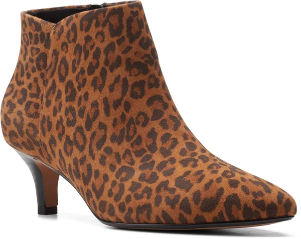 Women's Clarks Linvale Sea Ankle Bootie, Size: 6 Medium