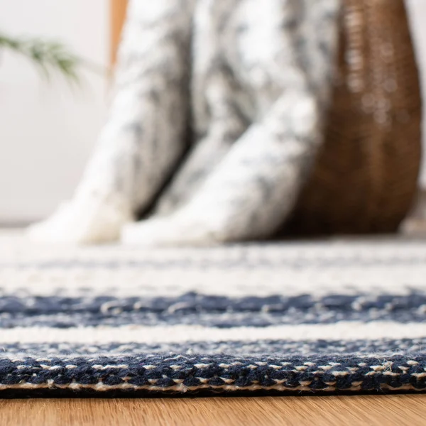 Safavieh Striped Kilim Rug Collection STK502A - Ivory, Navy - 8' x 10'