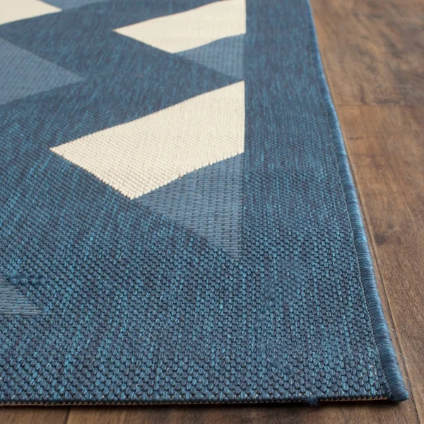 Safavieh Indoor/ Outdoor Courtyard Navy/ Beige Rug - 8& x 11&