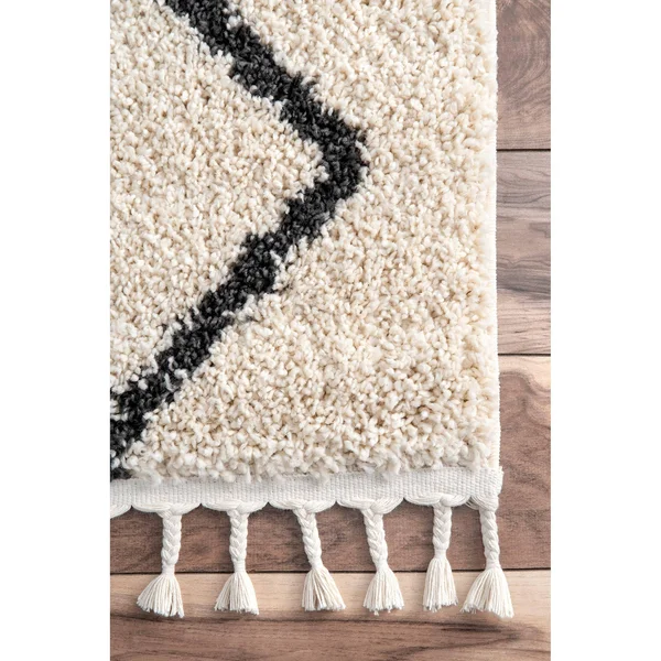 nuLOOM Michelle Diamond Trellis Shag Area Rug - 10& x 14&, Off-White