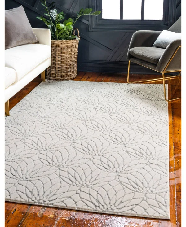 Marilyn Monroe Dahlia Glam Area Rug - 4& x 6& - White/Silver